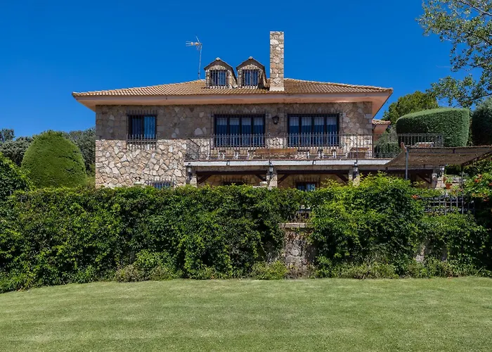 Летний дом Yernas *